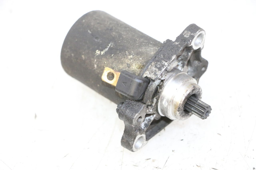 photo de MOTOR DE ARRANQUE PEUGEOT ELYSTAR 50 (2002 - 2014) - Outro ângulo de visão