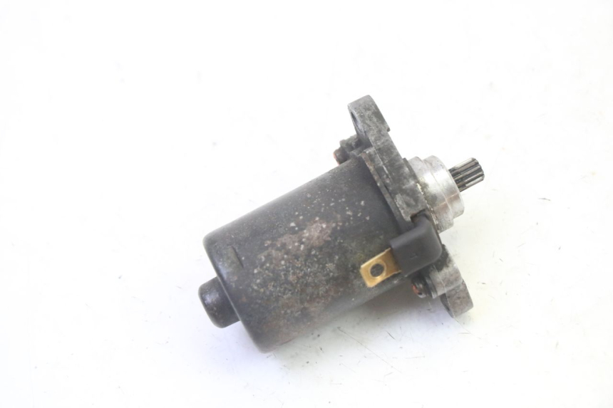 photo de MOTOR DE ARRANQUE PEUGEOT ELYSTAR 50 (2002 - 2014) - Outro ângulo de visão