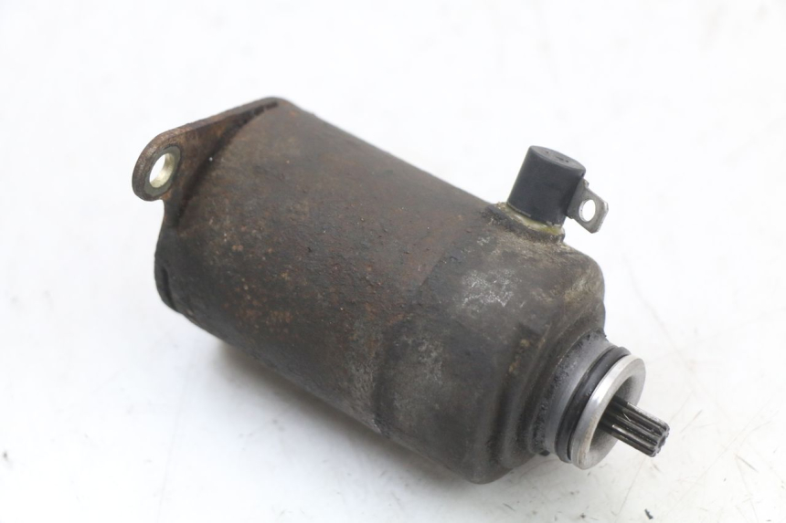photo de MOTOR DE ARRANQUE SYM FIDDLE 2 50 (2008 - 2013) - Outro ângulo de visão
