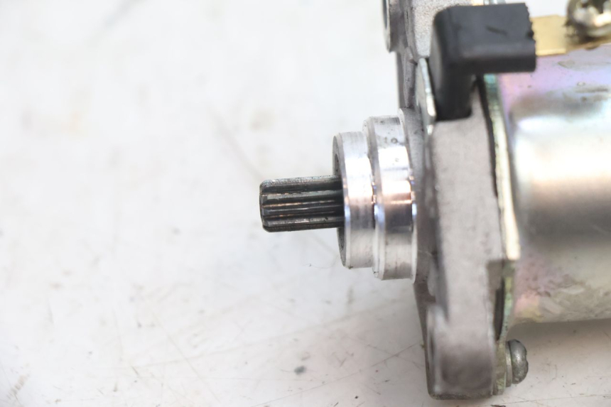 photo de MOTOR DE ARRANQUE PIAGGIO FLY 2T 50 (2004 - 2017) - Detalhe da peça