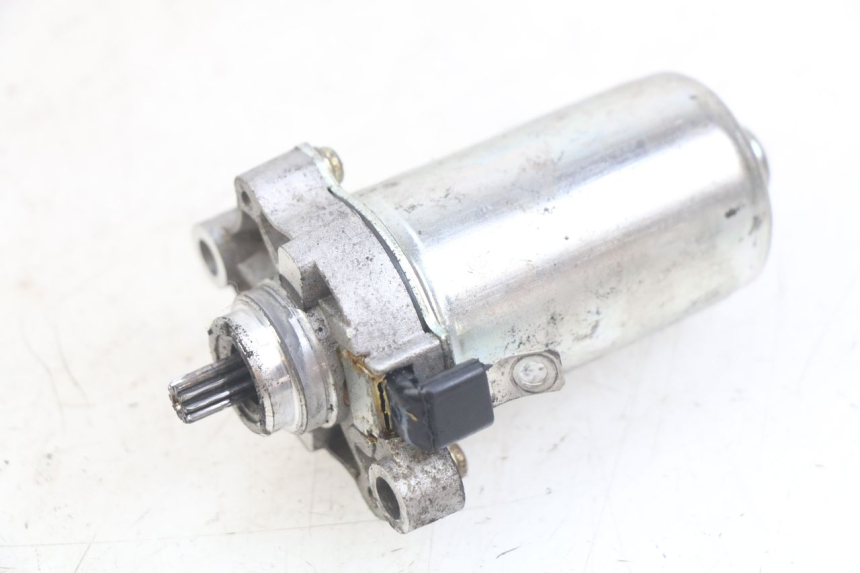 photo de MOTOR DE ARRANQUE PIAGGIO FLY 4T 50 (2013 - 2017) - Zoom do estado de desgaste