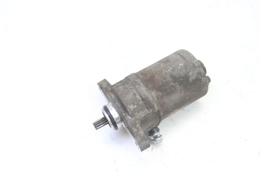photo de MOTOR DE ARRANQUE VENESI FLY RETRO 4T 50 (2020 - 2025) - Zoom do estado de desgaste