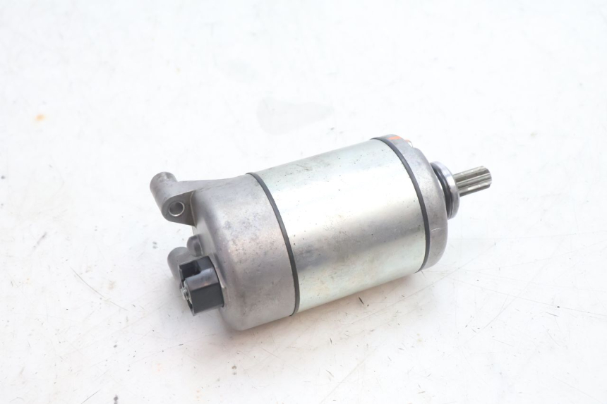 photo de MOTOR DE ARRANQUE YAMAHA FZ8 800 (2010 - 2016) - Outro ângulo de visão