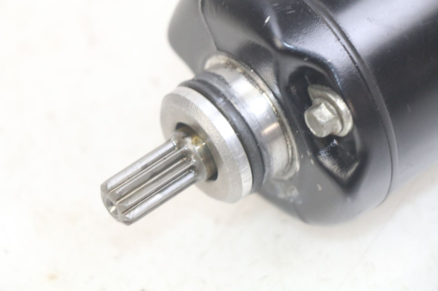 photo de MOTOR DE ARRANQUE YAMAHA FZS FAZER 600 (1998 - 2001) - Detalhe da peça