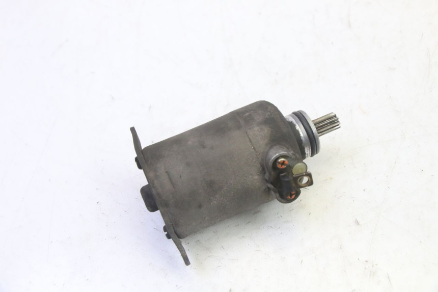 photo de MOTOR DE ARRANQUE KYMCO GRAND DINK 125 (2008 - 2014) - Outro ângulo de visão
