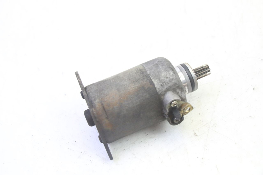 photo de MOTOR DE ARRANQUE KYMCO GRAND DINK 125 (2002 - 2007) - Outro ângulo de visão