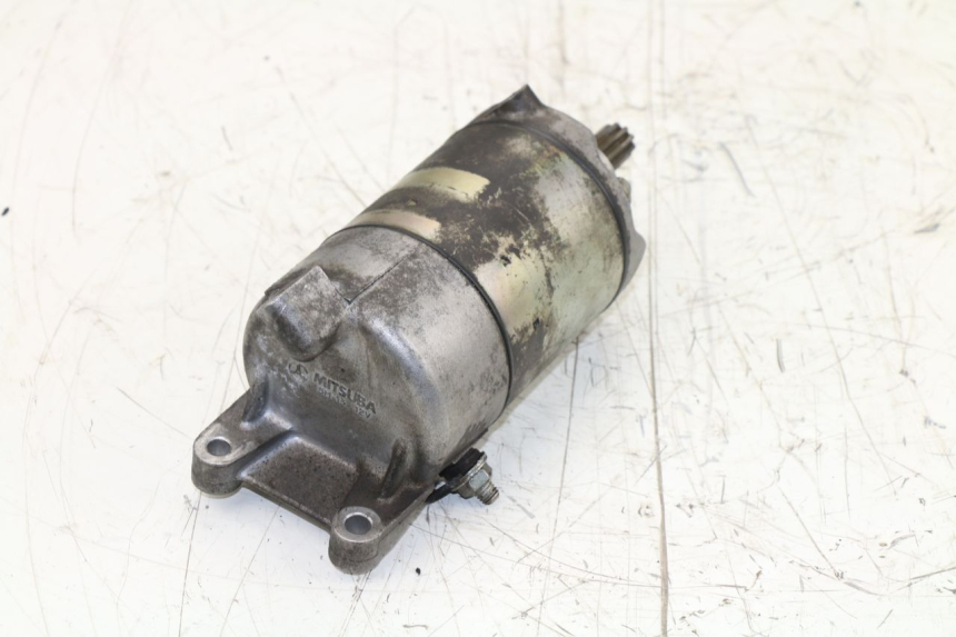 photo de MOTOR DE ARRANQUE KAWASAKI ZEPHYR 550 (1991 - 1998) - Outro ângulo de visão