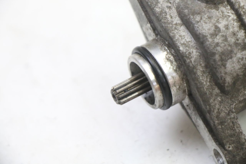 photo de MOTOR DE ARRANQUE PEUGEOT KISBEE 4T 50 (2018 - 2022) - Detalhe da peça