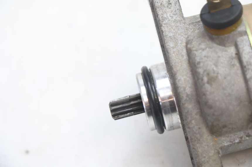 photo de MOTOR DE ARRANQUE PEUGEOT KISBEE 4T 50 (2018 - 2022) - Detalhe da peça