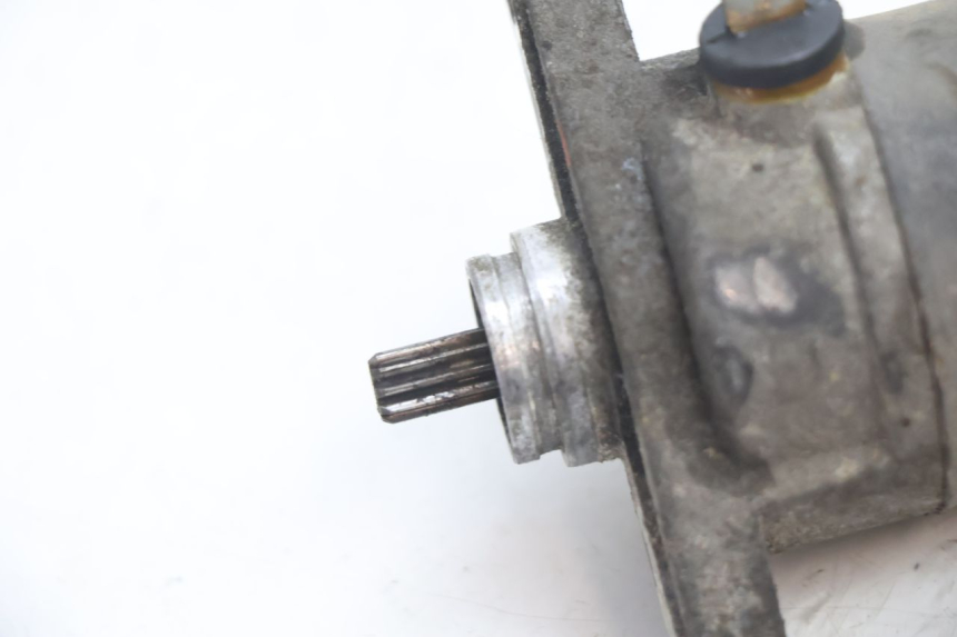 photo de MOTOR DE ARRANQUE PEUGEOT KISBEE 4T 50 (2010 - 2017) - Detalhe da peça