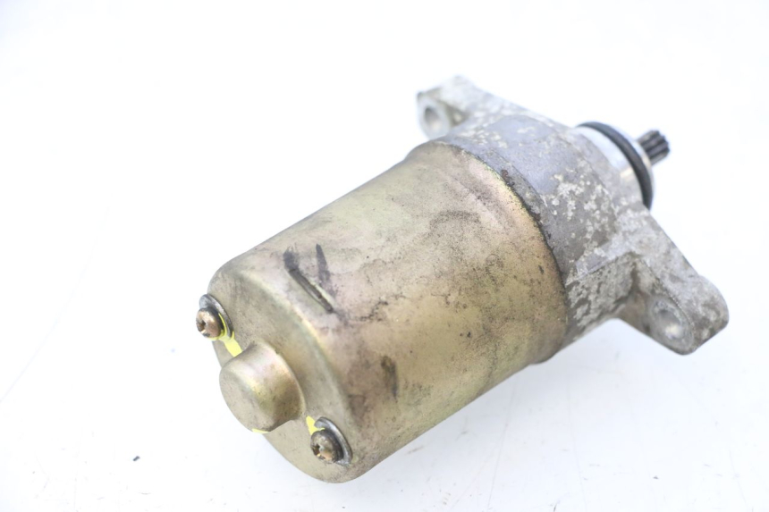 photo de ARRANCADOR PEUGEOT KISBEE 4T 50 (2023 - 2026) - Zoom do estado de desgaste