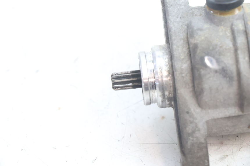photo de MOTOR DE ARRANQUE PEUGEOT KISBEE 4T 50 (2010 - 2017) - Detalhe da peça