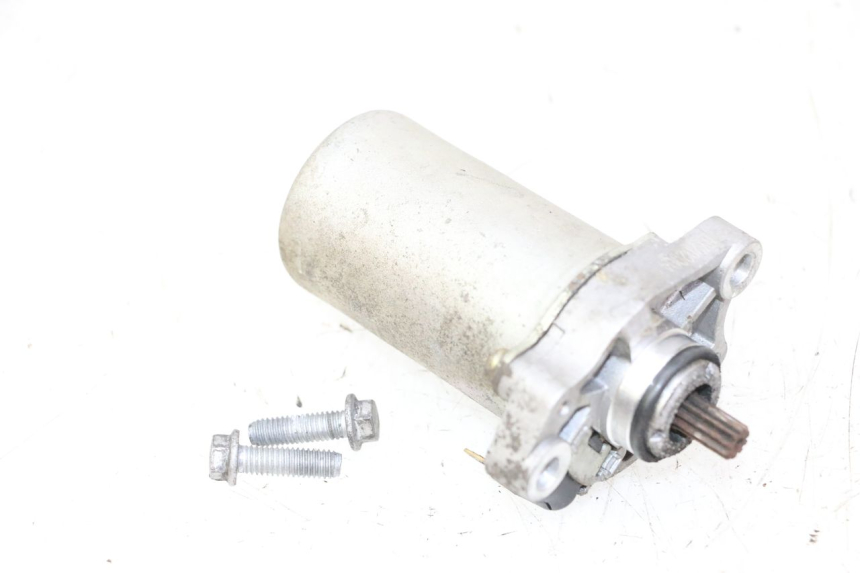 photo de MOTOR DE ARRANQUE PIAGGIO LIBERTY 4T 50 (2009 - 2015) - Outro ângulo de visão