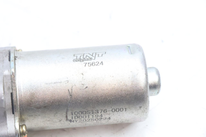 photo de MOTOR DE ARRANQUE PIAGGIO LIBERTY IGET 4T 50 (2021 - 2025) - Outro ângulo de visão