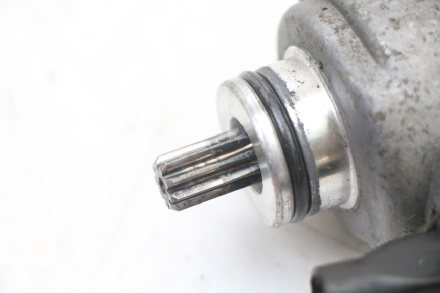 photo de MOTOR DE ARRANQUE LONGJIA SHARPY 125 (2020 - 2024) - Zoom do estado de desgaste