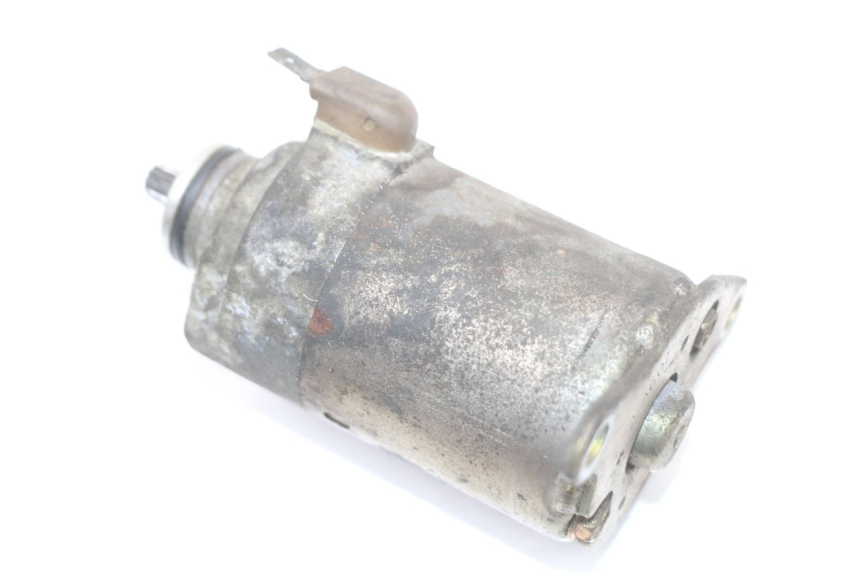 photo de MOTOR DE ARRANQUE SYM MIO 50 (2005 - 2010) - Outro ângulo de visão
