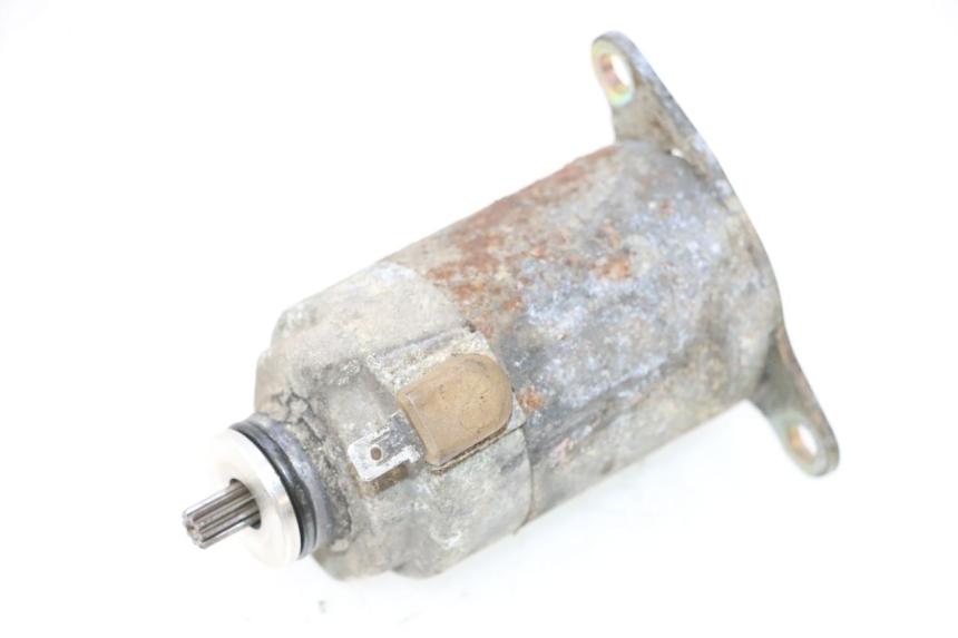 photo de MOTOR DE ARRANQUE SYM MIO 50 (2005 - 2010) - Outro ângulo de visão