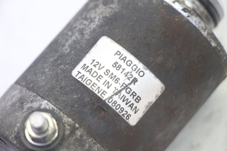 photo de MOTOR DE ARRANQUE PIAGGIO MP3 RL 250 (2006 - 2010) - Outro ângulo de visão