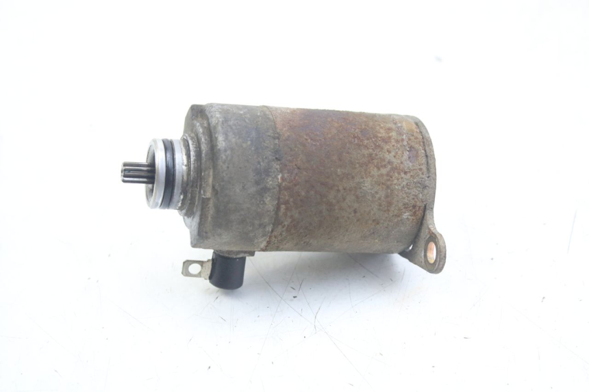 photo de MOTOR DE ARRANQUE SYM ORBIT 2 4T 50 (2018 - 2022) - Outro ângulo de visão