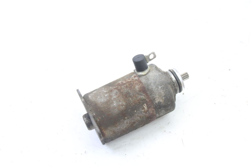 photo de MOTOR DE ARRANQUE SYM ORBIT 2 4T 50 (2008 - 2017) - Outro ângulo de visão