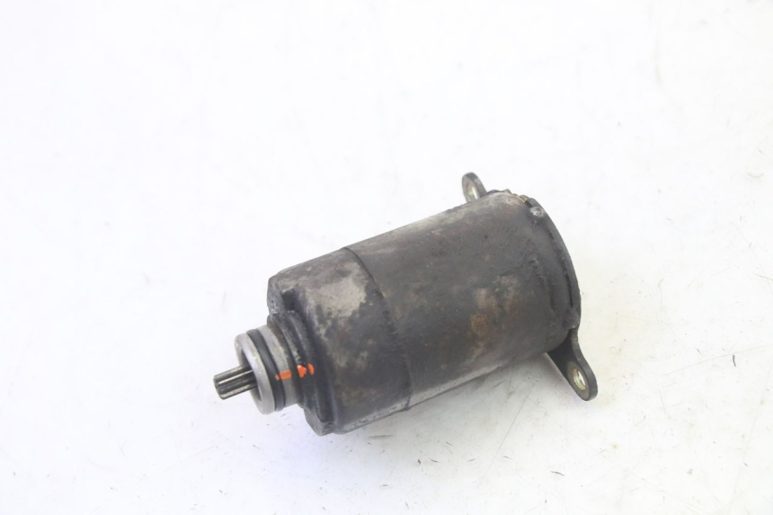 photo de MOTOR DE ARRANQUE SYM ORBIT III 3 4T 50 (2021 - 2025) - Zoom do estado de desgaste