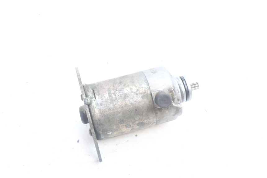 photo de MOTOR DE ARRANQUE SYM ORBIT III 3 4T 50 (2021 - 2025) - Outro ângulo de visão