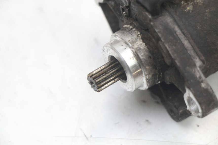 photo de MOTOR DE ARRANQUE PEUGEOT KISBEE 2T 50 (2010 - 2017) - Detalhe da peça