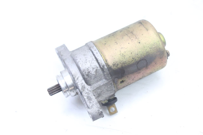 photo de MOTOR DE ARRANQUE PEUGEOT KISBEE 4T 50 (2018 - 2022) - Zoom do estado de desgaste