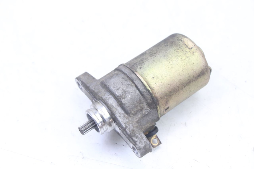 photo de MOTOR DE ARRANQUE PEUGEOT KISBEE 4T 50 (2010 - 2017) - Zoom do estado de desgaste
