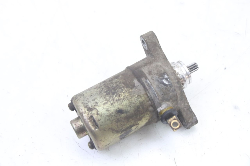 photo de MOTOR DE ARRANQUE PEUGEOT KISBEE 4T 50 (2010 - 2017) - Outro ângulo de visão