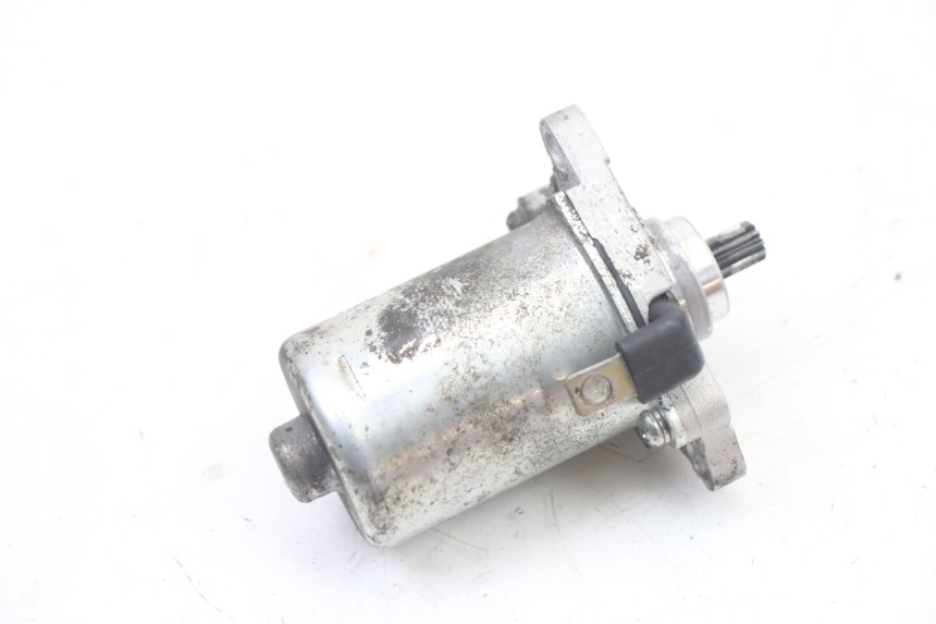 photo de MOTOR DE ARRANQUE PIAGGIO VESPA S 2T 50 (2007 - 2014) - Outro ângulo de visão