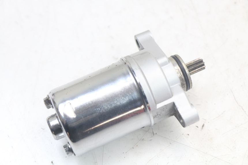 photo de MOTOR DE ARRANQUE KEEWAY RY6 2T 50 (2011 - 2019) - Vista geral