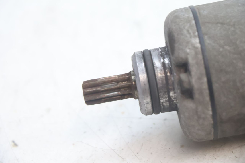 photo de MOTOR DE ARRANQUE PEUGEOT SATELIS 125 (2013 - 2018) - Detalhe da peça