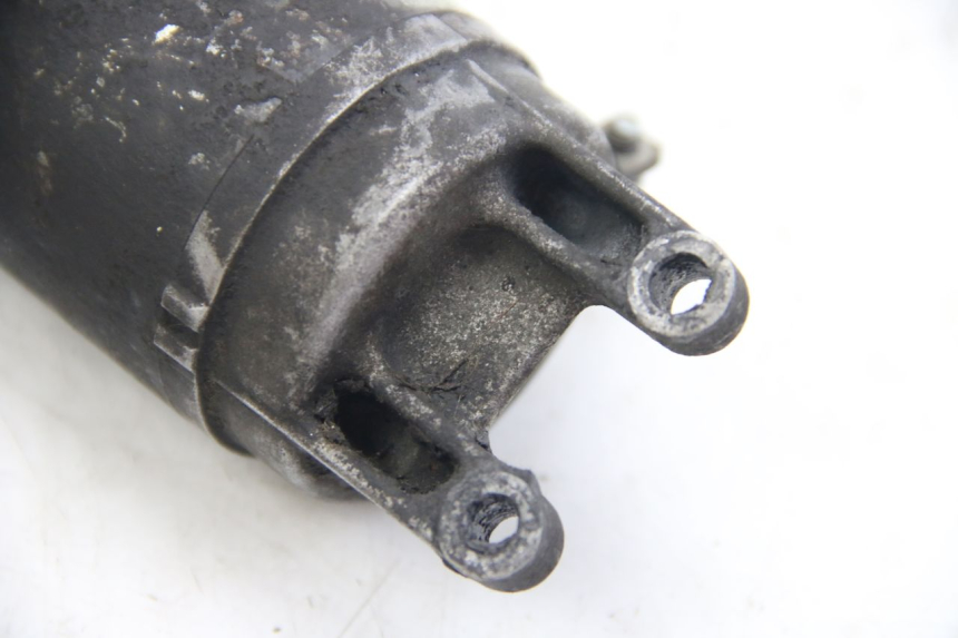photo de MOTOR DE ARRANQUE SUZUKI SIXTEEN 125 (2008 - 2010) - Detalhe da peça