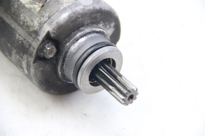 photo de MOTOR DE ARRANQUE SUZUKI SIXTEEN 125 (2008 - 2010) - Ampliação técnica