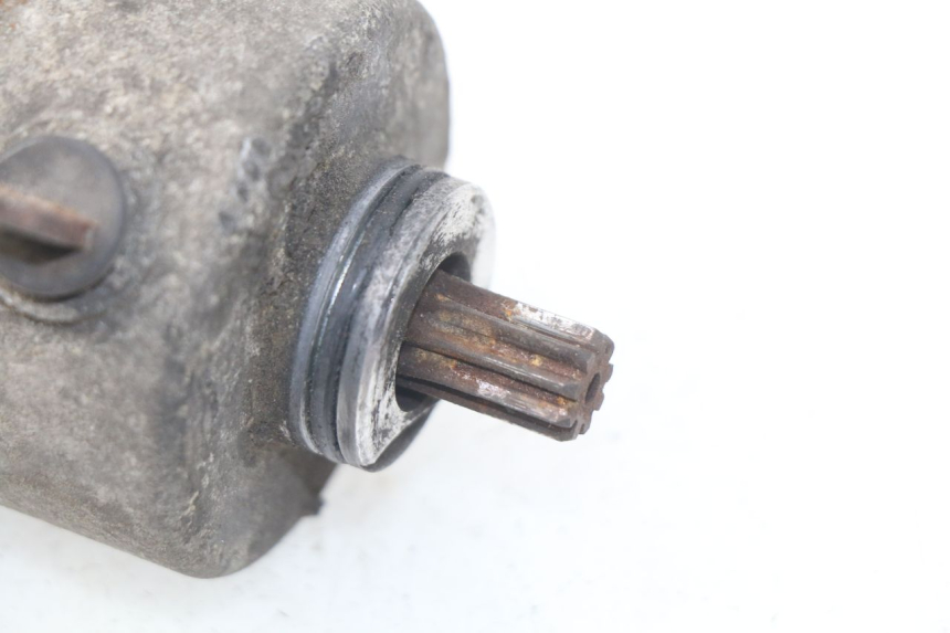 photo de MOTOR DE ARRANQUE MBK SKYLINER 125 (2004 - 2007) - Outro ângulo de visão