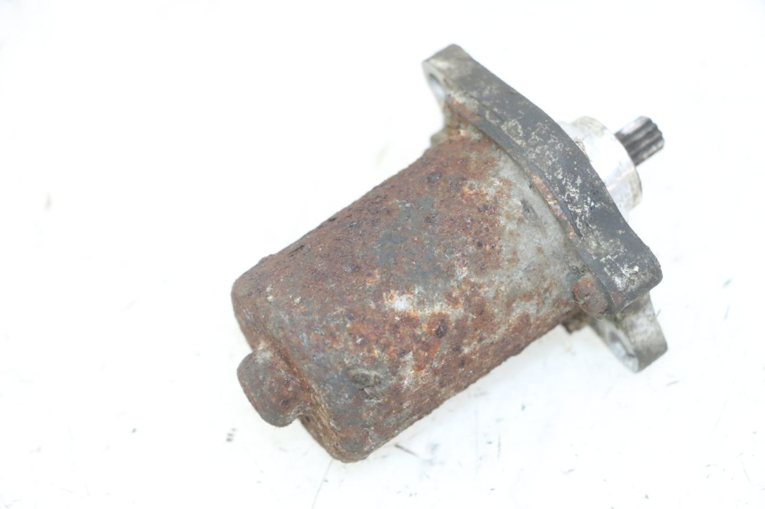 photo de MOTOR DE ARRANQUE PEUGEOT SPEEDFIGHT 2 LC 50 (2000 - 2009) - Outro ângulo de visão