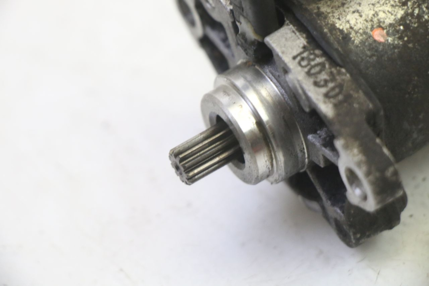 photo de MOTOR DE ARRANQUE APRILIA SR R 2T LC 50 (2018 - 2021) - Detalhe da peça