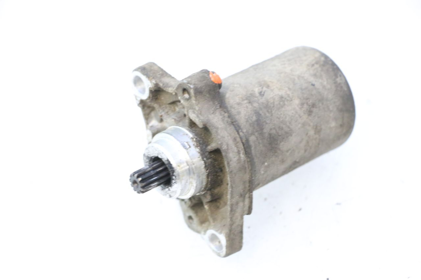photo de MOTOR DE ARRANQUE PEUGEOT TKR TREKKER FURIOUS 50 (2005 - 2014) - Outro ângulo de visão