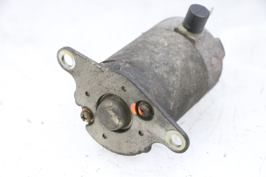 photo de MOTOR DE ARRANQUE PEUGEOT TWEET PRO EFI 4T 50 (2021 - 2022) - Outro ângulo de visão