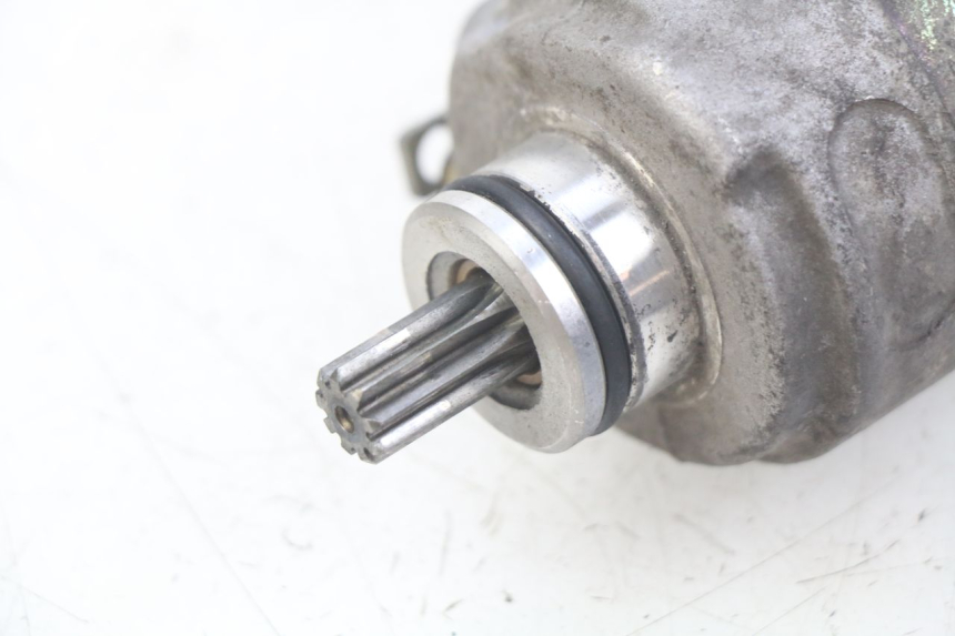 photo de MOTOR DE ARRANQUE PEUGEOT TWEET 125 (2010 - 2017) - Zoom do estado de desgaste