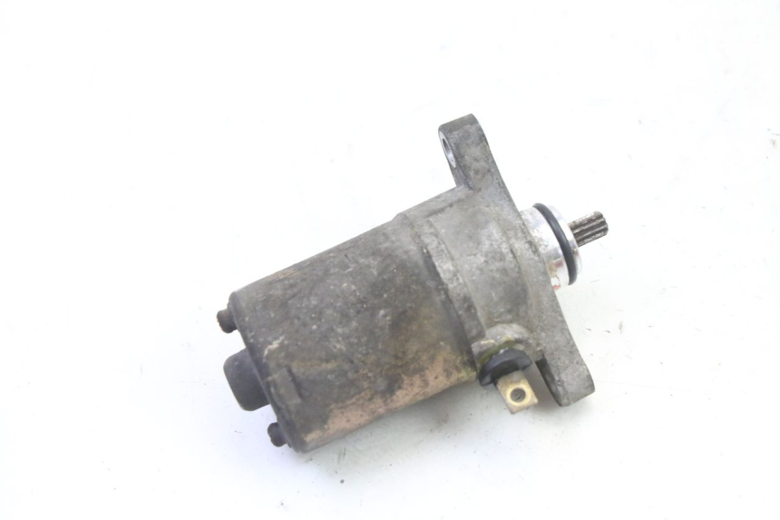 photo de MOTOR DE ARRANQUE PEUGEOT V-CLIC VCLIC 50 (2007 - 2013) - Outro ângulo de visão