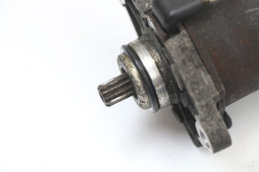 photo de MOTOR DE ARRANQUE PIAGGIO VESPA LX 2T 50 (2005 - 2013) - Zoom do estado de desgaste