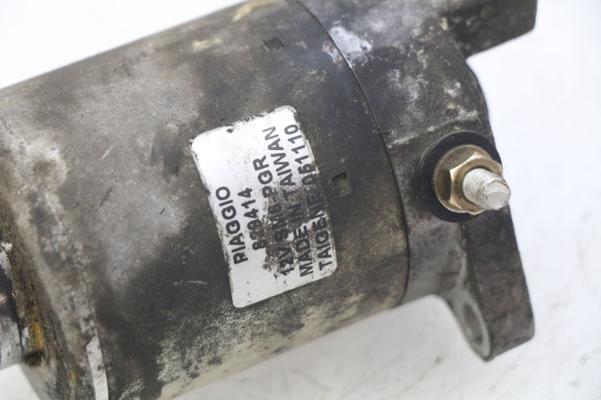 photo de MOTOR DE ARRANQUE PIAGGIO VESPA LX 125 (2005 - 2010) - Outro ângulo de visão