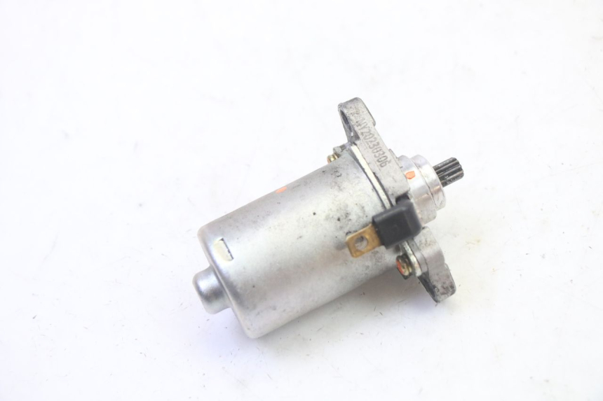 photo de MOTOR DE ARRANQUE PIAGGIO VESPA S 2T 50 (2007 - 2014) - Outro ângulo de visão