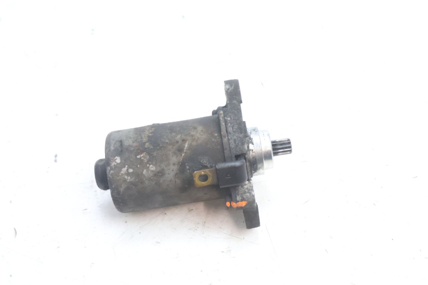 photo de MOTOR DE ARRANQUE PIAGGIO VESPA S 2T 50 (2007 - 2014) - Outro ângulo de visão