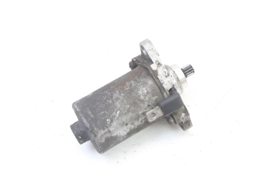 photo de MOTOR DE ARRANQUE PEUGEOT VIVACITY NEW 2T 50 (2008 - 2017) - Outro ângulo de visão