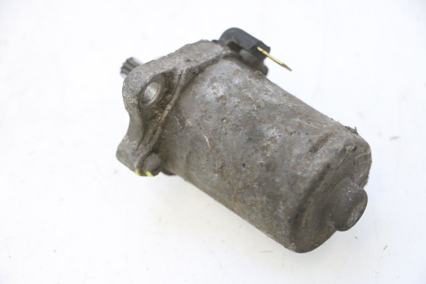 photo de MOTOR DE ARRANQUE PEUGEOT VIVACITY NEW 2T 50 (2008 - 2017) - Outro ângulo de visão