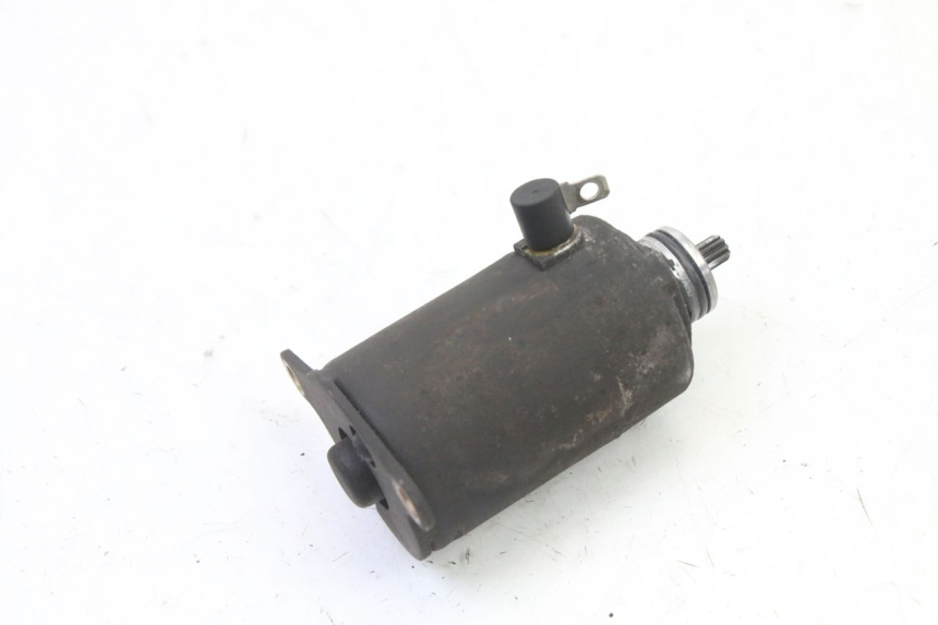 photo de MOTOR DE ARRANQUE PEUGEOT VIVACITY NEW 4T 50 (2008 - 2017) - Outro ângulo de visão