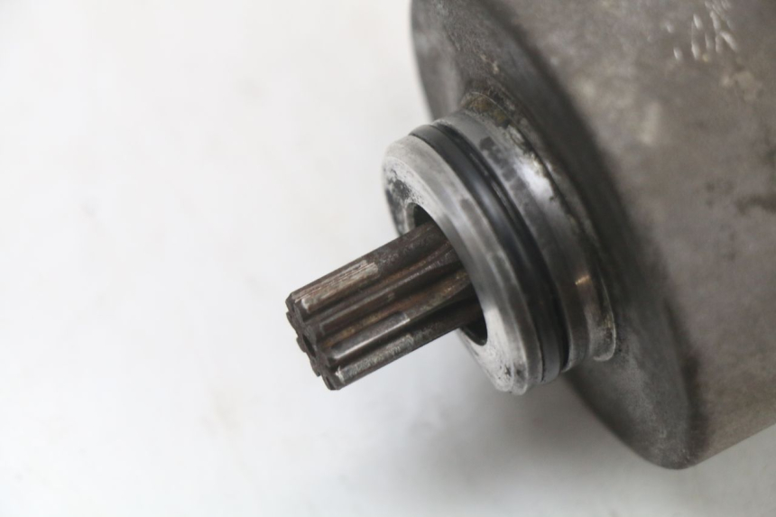 photo de MOTOR DE ARRANQUE YAMAHA YP MAJESTY 125 (2002 - 2006) - Detalhe da peça